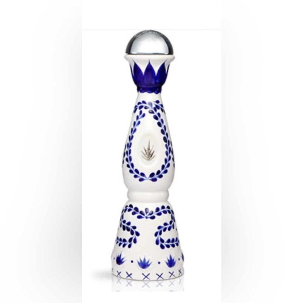 COPY - Clase Azul 750 ml Tequila Bottle